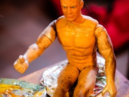 sculpture- 7 barbies party 7